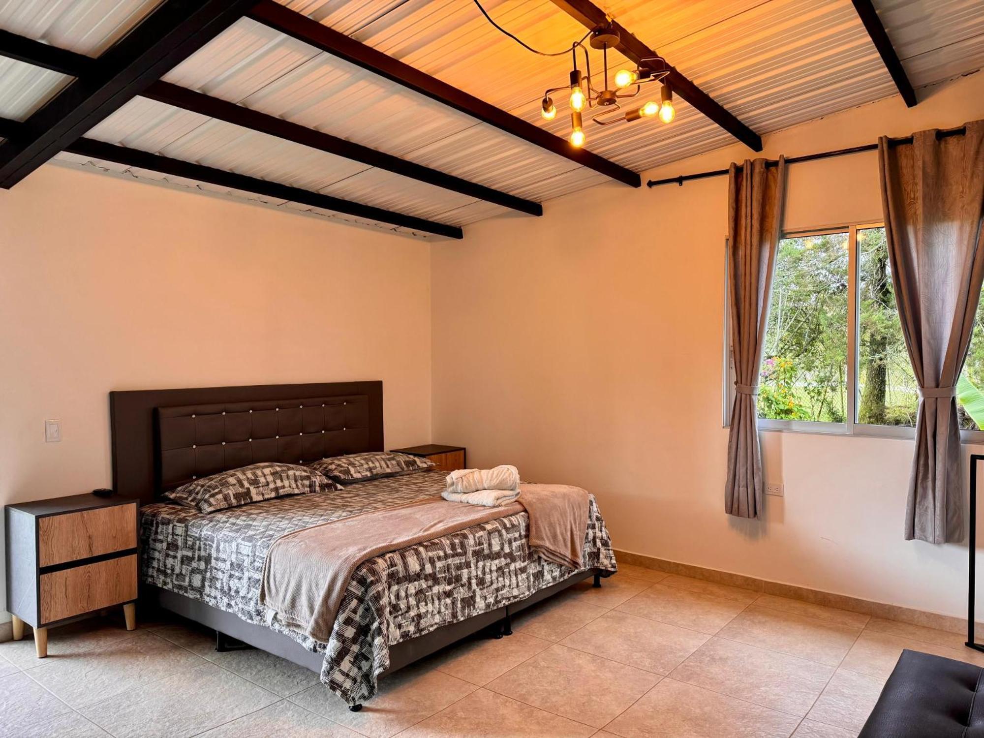 Hotel Campestre Alto Lindo En Guatape Luaran gambar