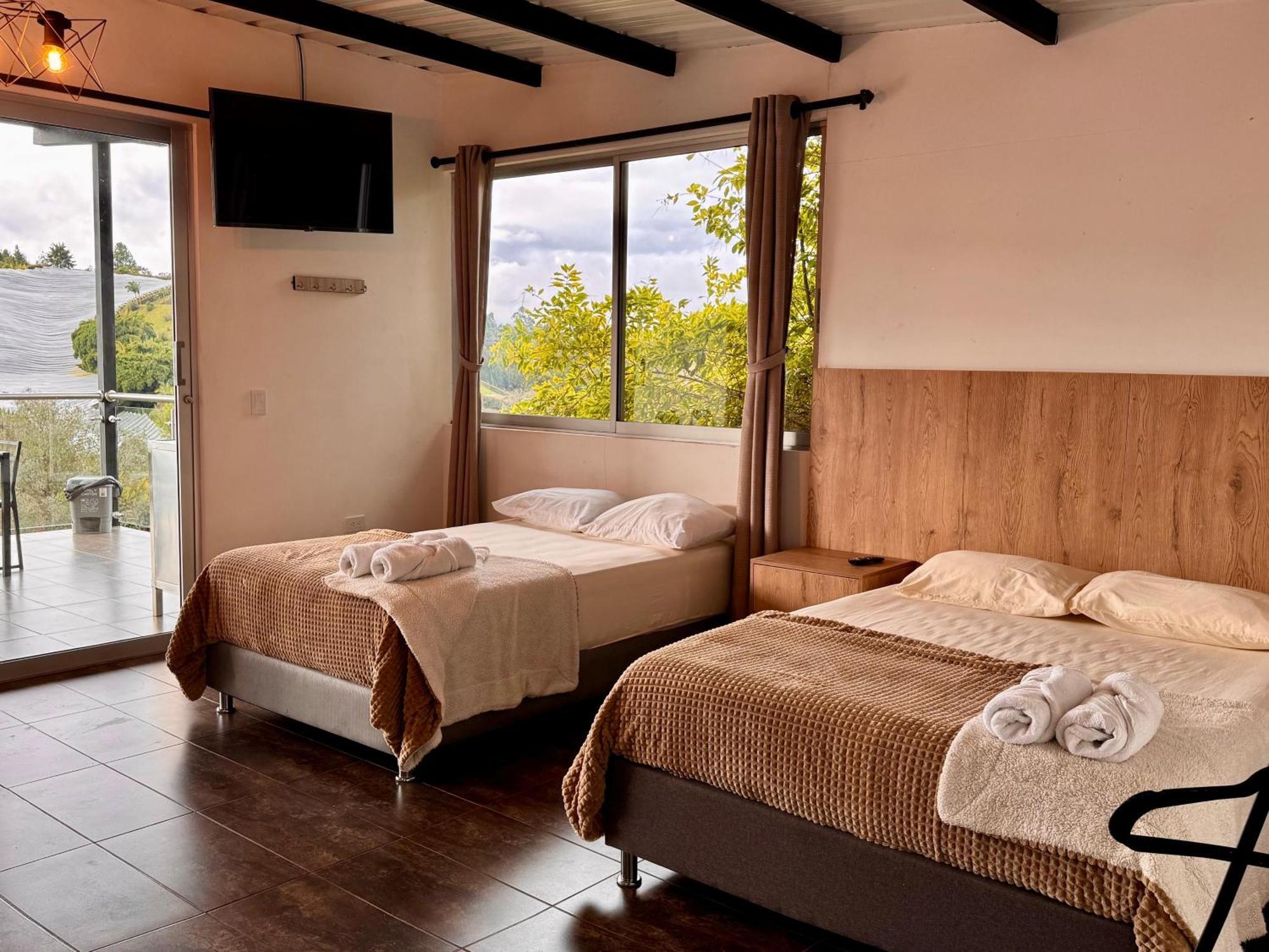 Hotel Campestre Alto Lindo En Guatape Luaran gambar