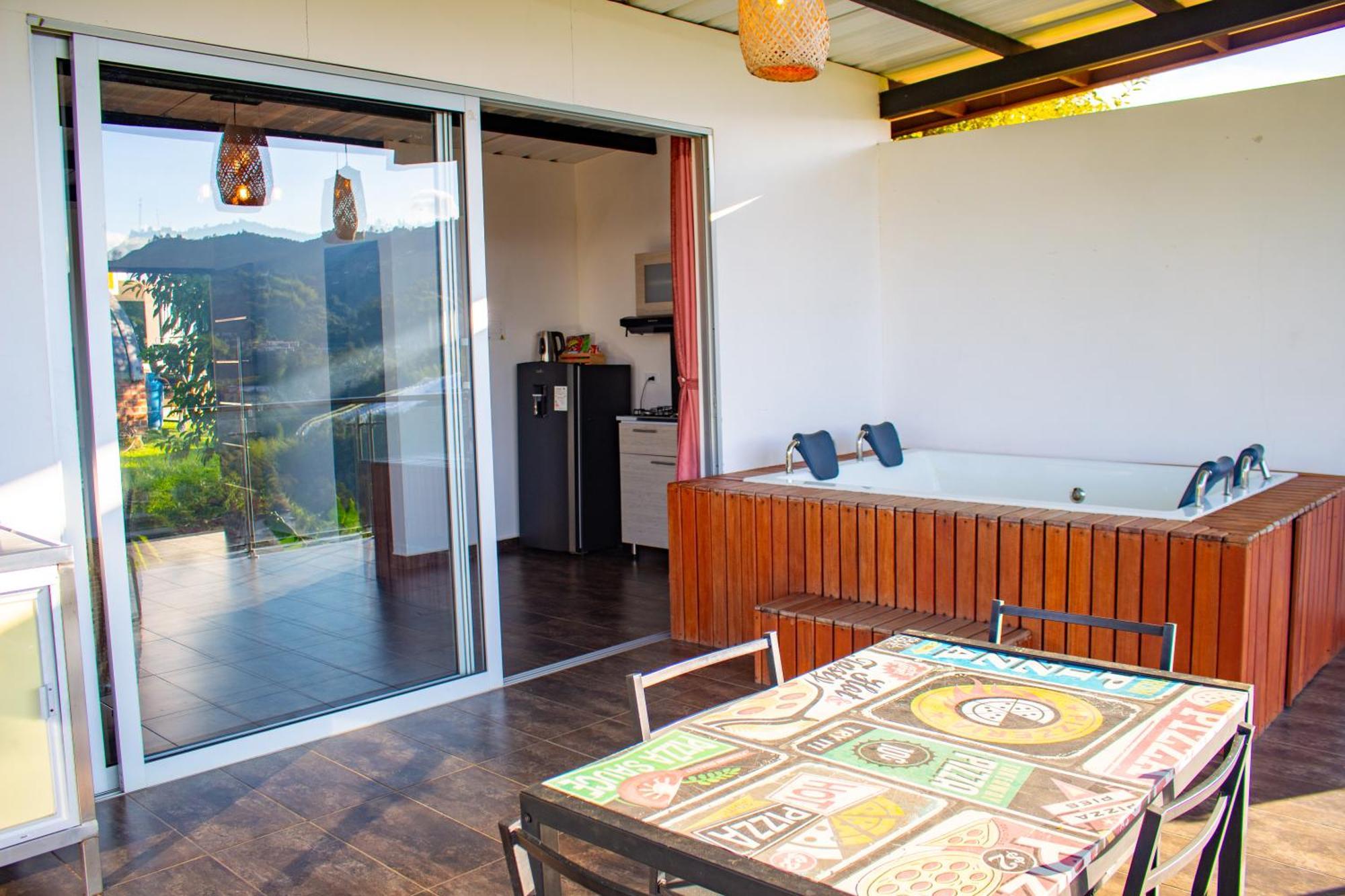 Hotel Campestre Alto Lindo En Guatape Luaran gambar